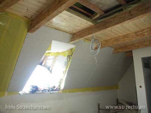 Thatch: assembly of GK panels and vapor barrier foil