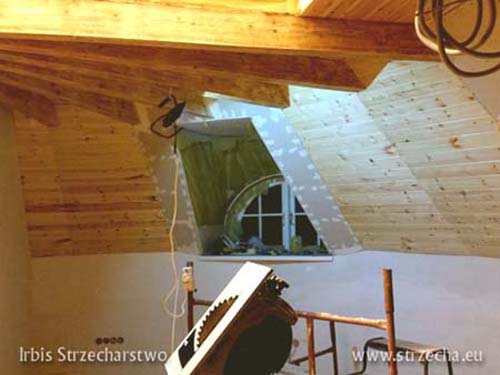 Finishing the roof insulation with wood and gypsum boards